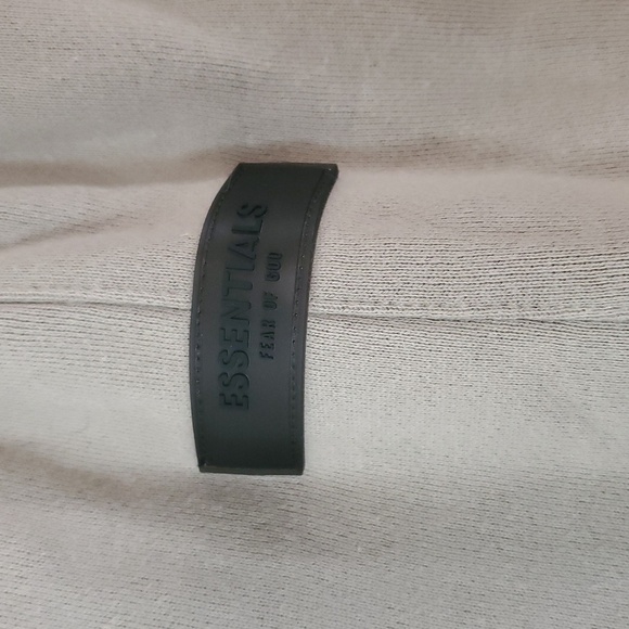 Mens Essentials Fear Of God 6' Sweat Shorts Size Small Taupe Beige Streetwear - Picture 2 of 12